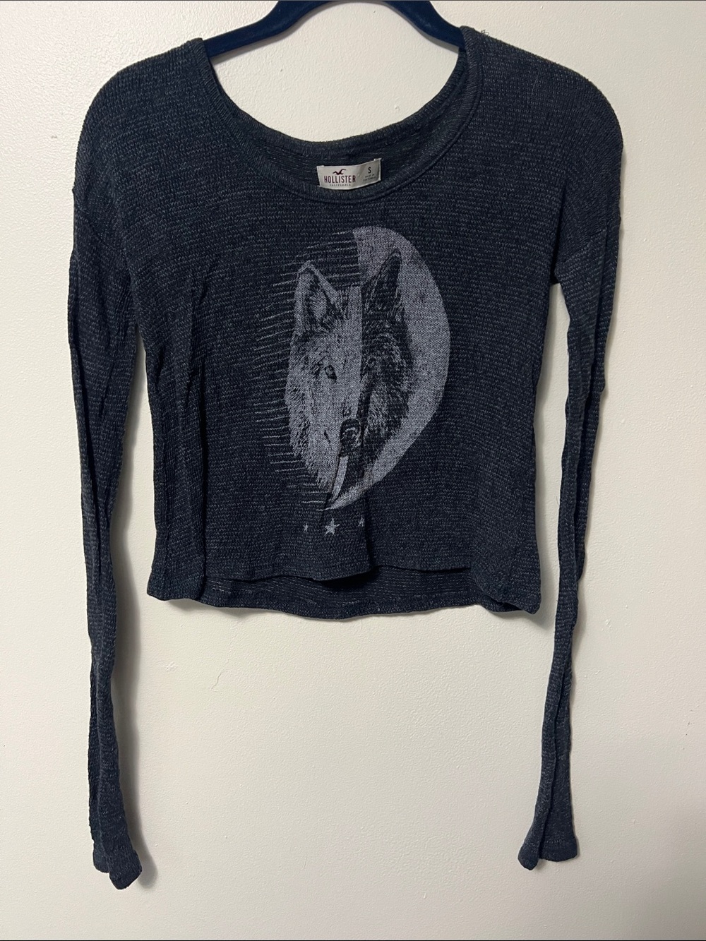 Hollister Charcoal Wolf Moon Long Sleeve Knit Crop Top
